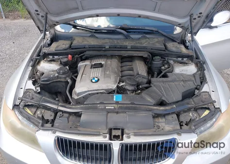 2006 BMW 330I z USA, uszkodzony, nr VIN WBAVB33586KR79558